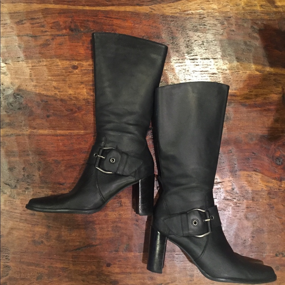 Black boots